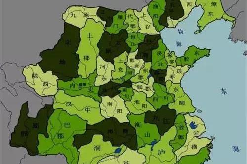 战国时设置的郡都在边境,《史记·匈奴列传》:"魏有河西,上郡,以与戎