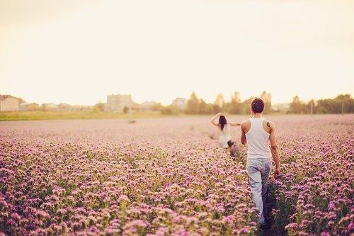 男人不爱你,是否要采取断联,看完六种情况就立