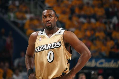 五大玩物丧志的球星, 上榜一人不逊罗斯!