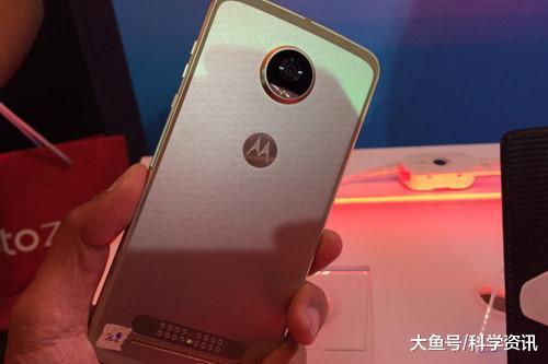 摩托罗拉停止开发moto x5, 许多工程师被解雇