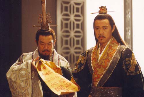 方士:亡秦者胡也!秦始皇:给我打,修万里长城!结果此胡非彼胡