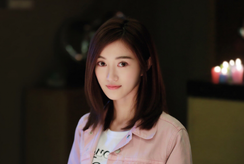 《龙日一》张静美耿直萌败给花式道歉,美龙cp雨中深吻!