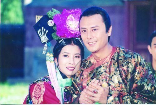 《还珠格格》,其中还有一部也非常有名,那就是由岳翎和刘德凯主演的