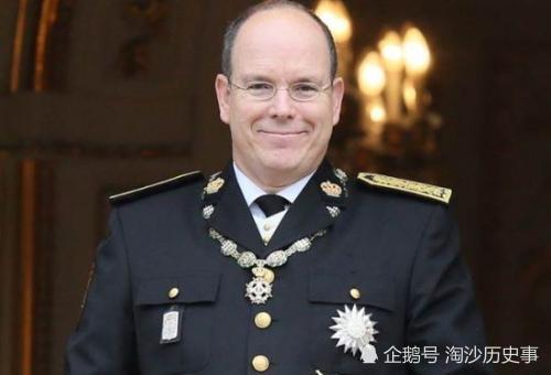 现任摩纳哥元首的阿尔贝至今