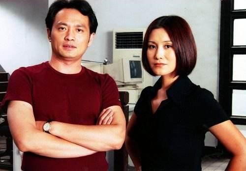 第四部邢岷山的佟林帅气又邪气,有种《无间道》里梁朝伟的感觉.