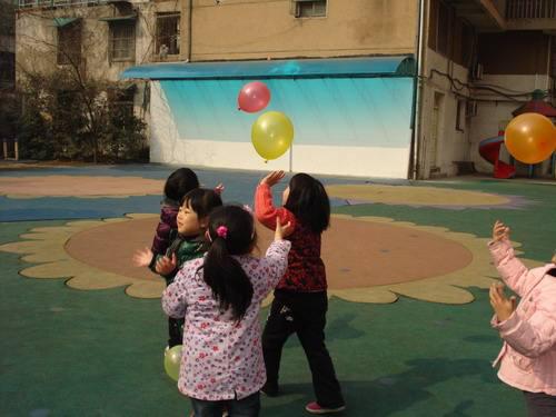 幼儿园气球游戏教案