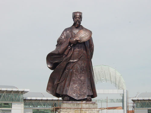 诸葛亮到底能不能骑马?为什么都是司马懿骑马诸葛亮乘车?