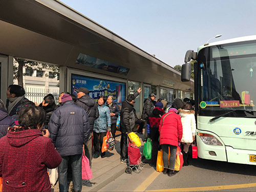 闻过即改会展中心东大门站上午通公交了褚银良现场督办