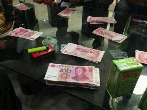 过年我去公婆家公婆盛情款待却见小叔子扔去打牌我摔门离去