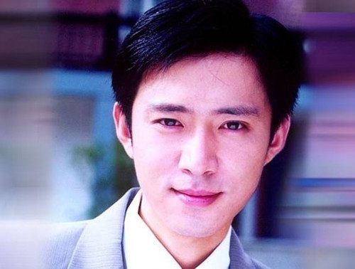 作为黑豹子陆振华和王雪琴之子,按说陆尔豪应该是个非常刚烈的人才对