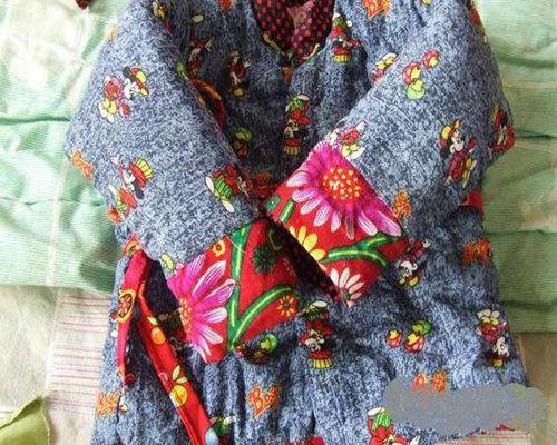 我离婚只穿回一件破棉袄,弟媳冷嘲热讽,我笑了,有你后悔的!