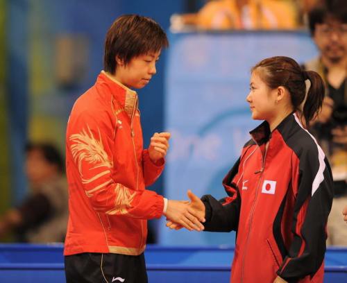 乒乓球被日本做成游戏,你一定想不到张怡宁刘