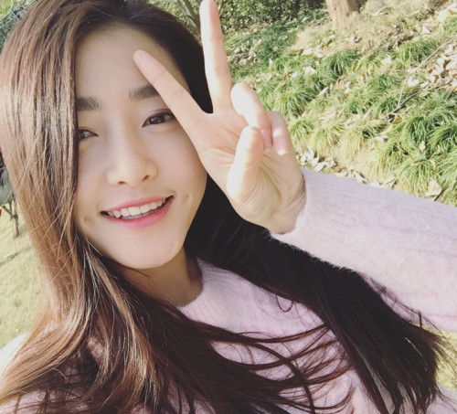 师从范冰冰,搭档郑恺走红,被赞梨涡少女!