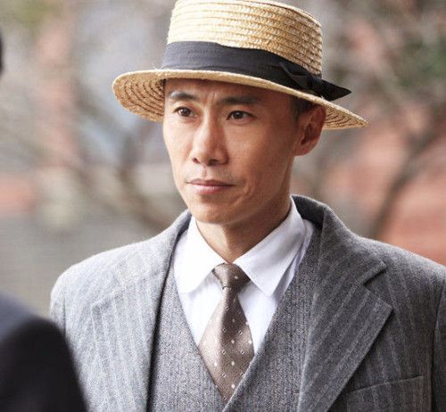 他首部戏就是张艺谋导演的,被《演员的诞生》淘汰后曾力挺袁立!