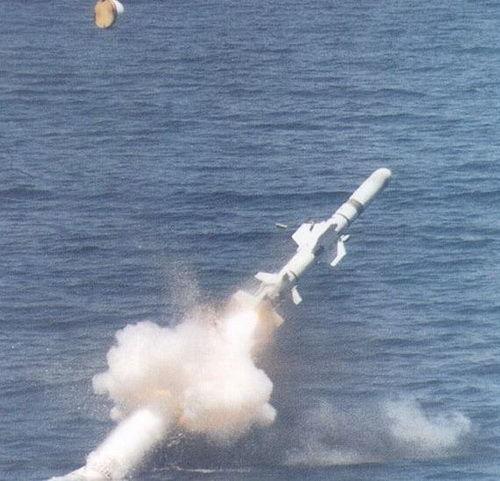 致命的鱼叉:美国海军agm-84反舰导弹