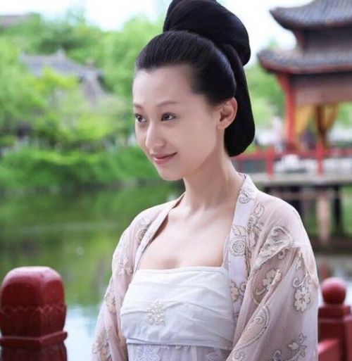 皇后冯妙连不耐空房寂寞