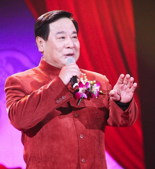 师父马季超前思维给他改名说过五官争功如今收11个徒弟