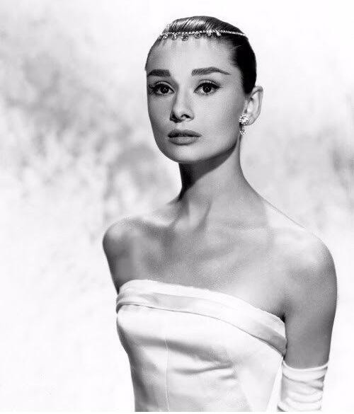 奥黛丽·赫本青纯美丽,那些你不知道的秘密,老照片告诉你