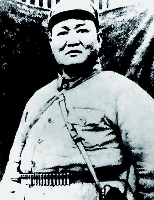 人,剧中主人公的原型就是中国工农红军和新四军高级将领,军事家罗炳辉