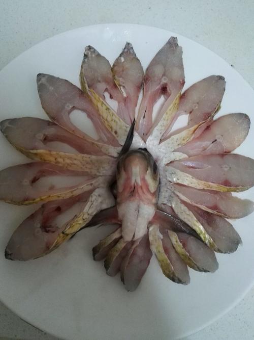 家常菜之"清蒸孔雀开屏鱼"