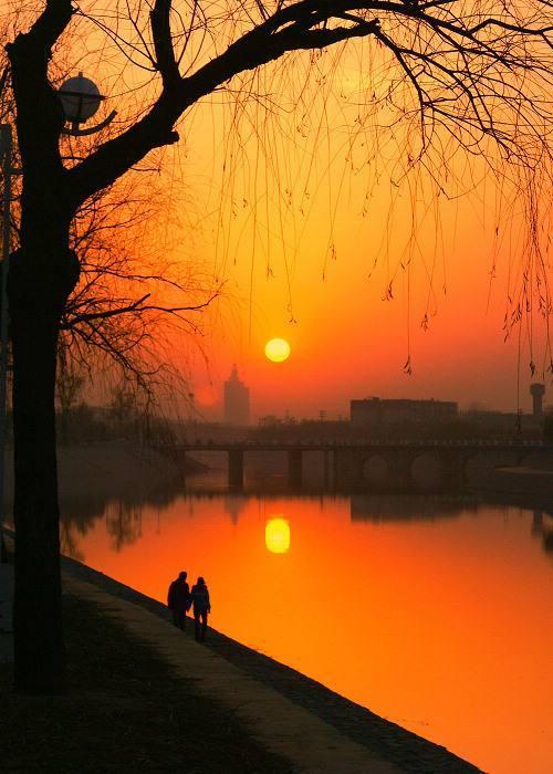 60岁婆婆黄昏恋,看到对方老头,我直反胃