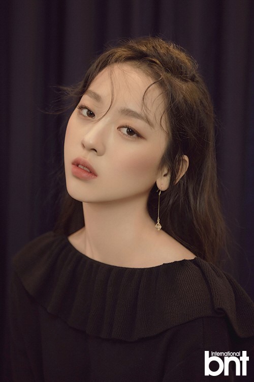 韩国女艺人李秀敏最新杂志写真曝光