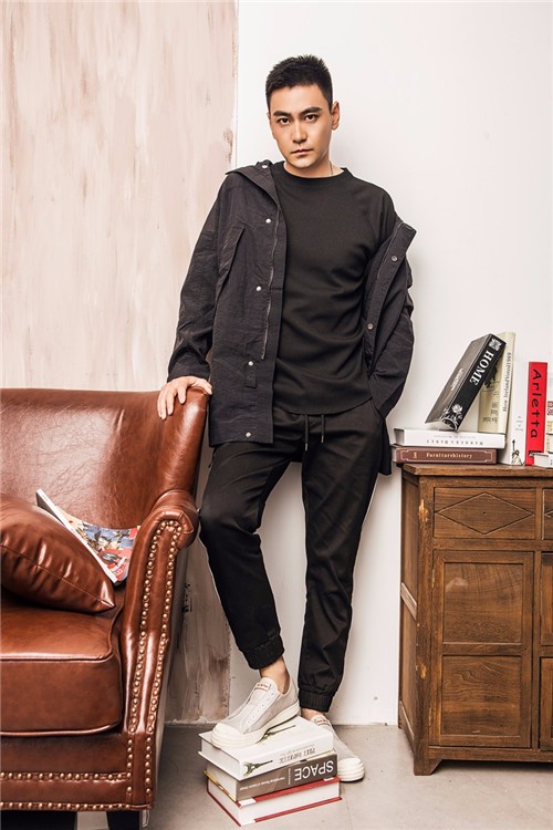 《利刃出击》开年燃炸荧屏 爆破手李飞大获好评