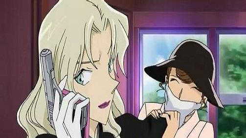 贝尔摩德和藤峰有希子两人时好时坏,应该说是跨组织cp组合,史无前例啊