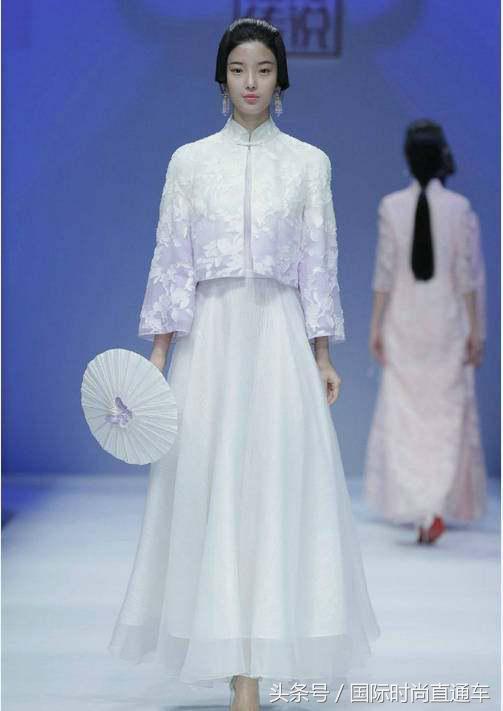 巴黎时装周上的唯美中国风