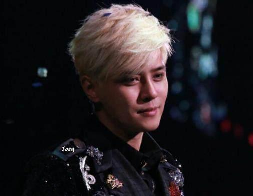 能请得动大半个娱乐圈的明星,第三位公认的人脉王,而他无人能敌