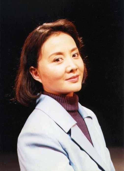 23岁出道就获奖,八十年代红极一时,如今63岁仍然坚持演戏