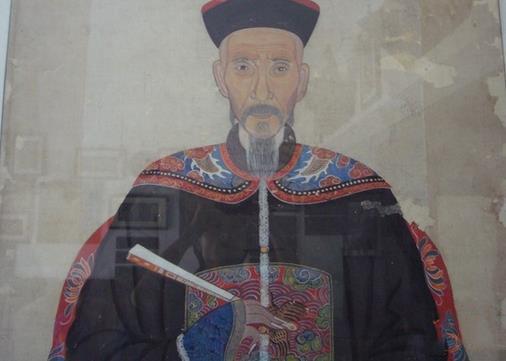 此人地位仅次于曾国藩,作为总督常被下属欺负,而慈禧太后喜欢他