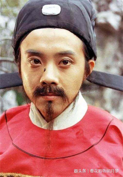 为什么贾雨村在红楼梦中一帆风顺?