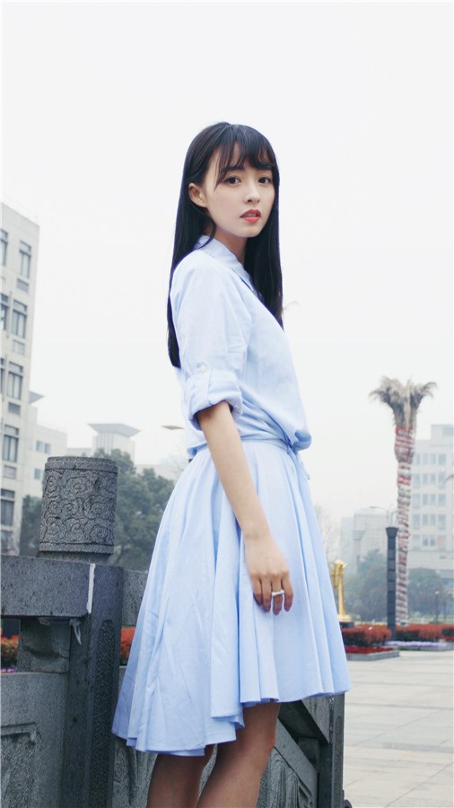氧气女神余心恬一组春意盎然的写真美图 柔中带刚发挥的淋漓尽致