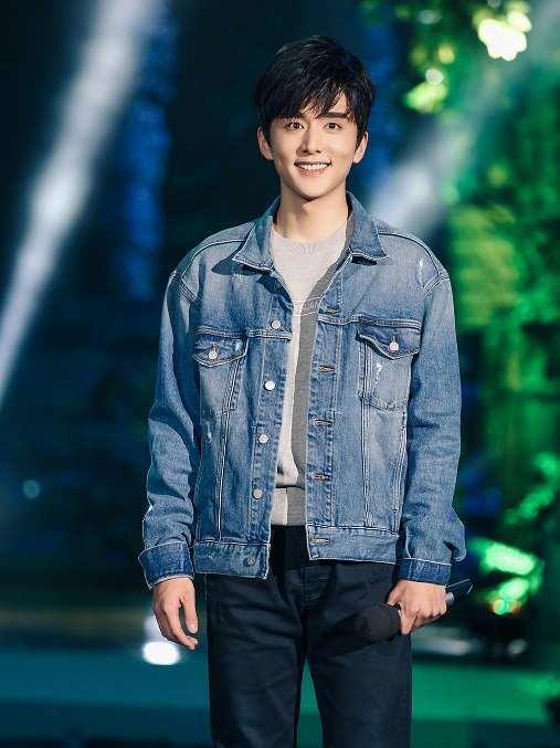 "小太阳"林杨上《快乐大本营》表演连续空翻,大家期待吗?