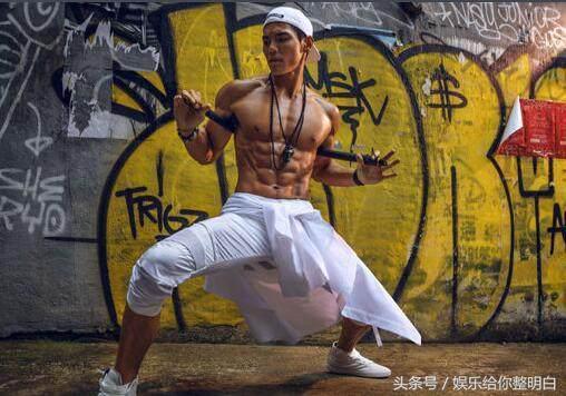 健身改变人生,向华强两个儿子向佐向佑就是一