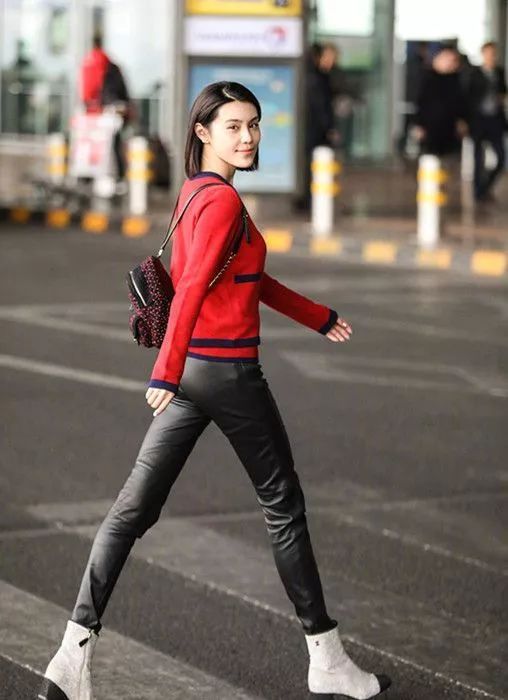 陈意涵精心装扮两小时却显老十岁,不如杨幂随意穿穿的少女感?