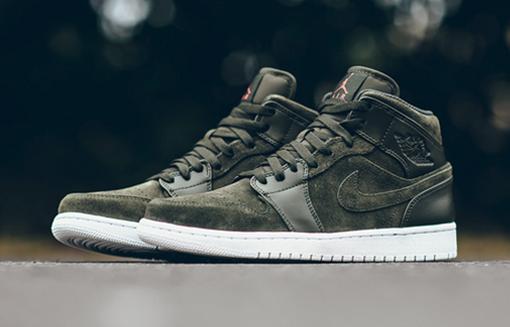 至今還在流行的aj1,air jordan 1 mid軍綠麂皮籃球鞋