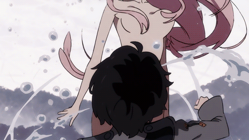 这一幕水中出芙蓉的登场还是很有冲击性的故事开始用比翼鸟来介绍,剧