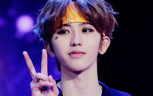 练习生都不上学? 蔡徐坤留过学只是初中学历?