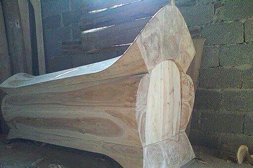 民间故事:沉重的棺木