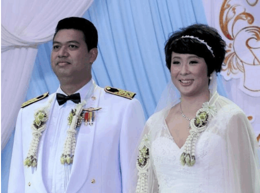 这位泰国人打败中国女排、娶走女排队长, 还年