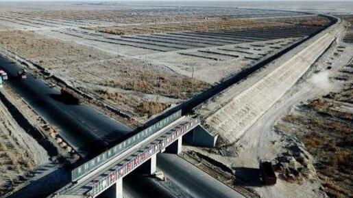 击水六千里,中国正打造连接西南西北战略大通道,为西部铁路脊梁