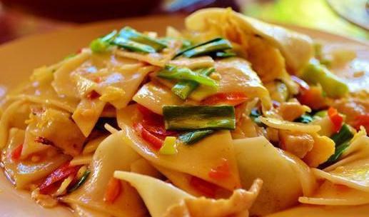 救过皇帝一命的腾冲美食炒饵块其实很质朴