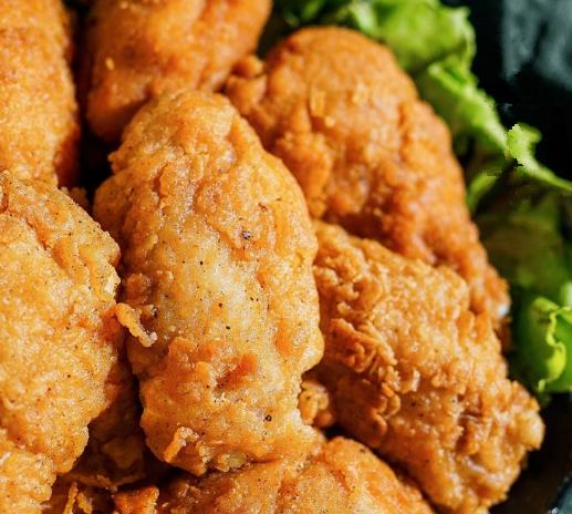 大厨制作一道好吃的炸鸡需要这几个步骤,香脆又美味!