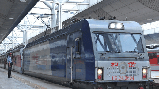 中国境内目前运行时间最长的火车应该是k594/k595次列车.