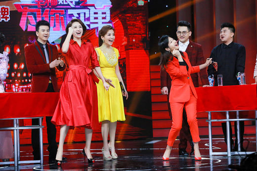 央视录制春节喜乐盛宴 众主持送出新春《幸福账单》