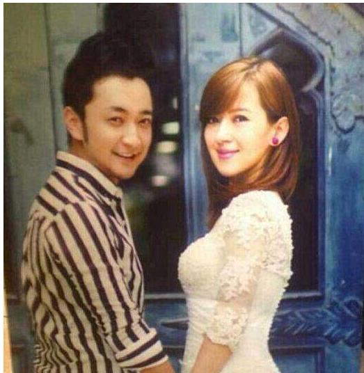 尼格买提的新疆老婆近照,比迪丽热巴还美,网友:这辈子值了!