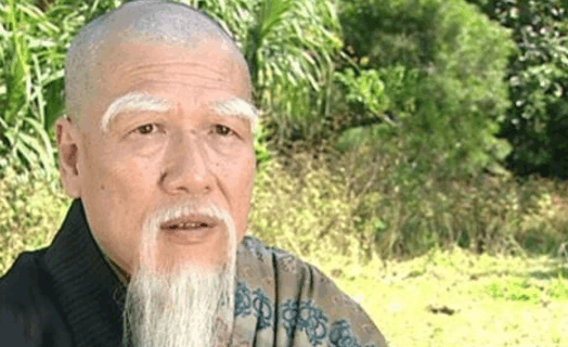 是不是每一个父亲都比母亲要心狠, 天龙八部里的父亲都不像话!