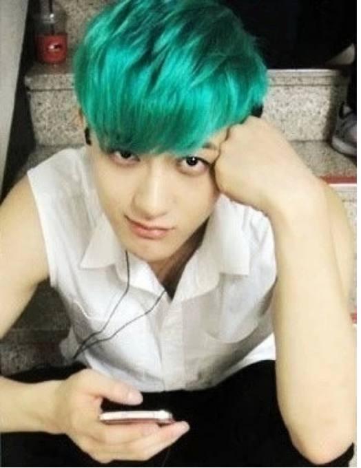 染绿头发最好帅的6大男星,陈伟霆垫底,鹿晗第三!